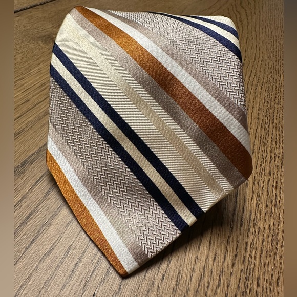 Dion 100% Italian Silk Tie - Picture 2 of 7